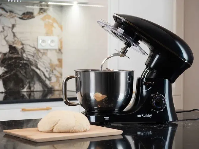 robot-kuchenny-planetarny-2200w