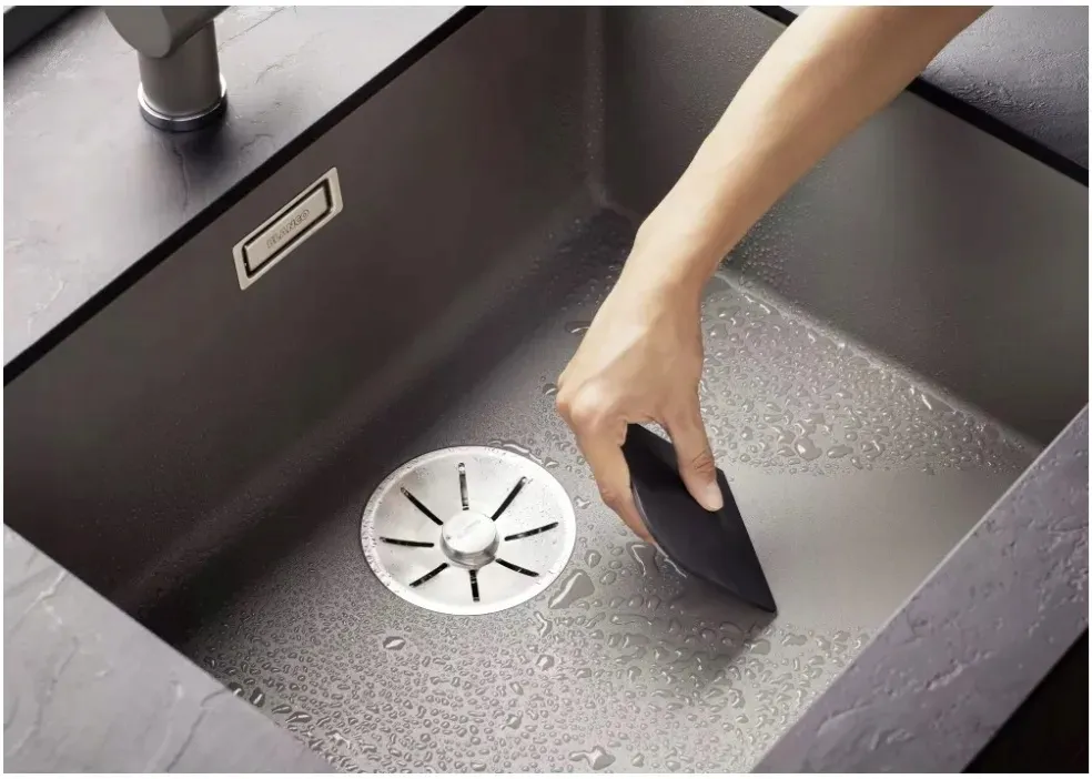 silikonowa-sciagaczka-do-wody-blanco-stan-nowy