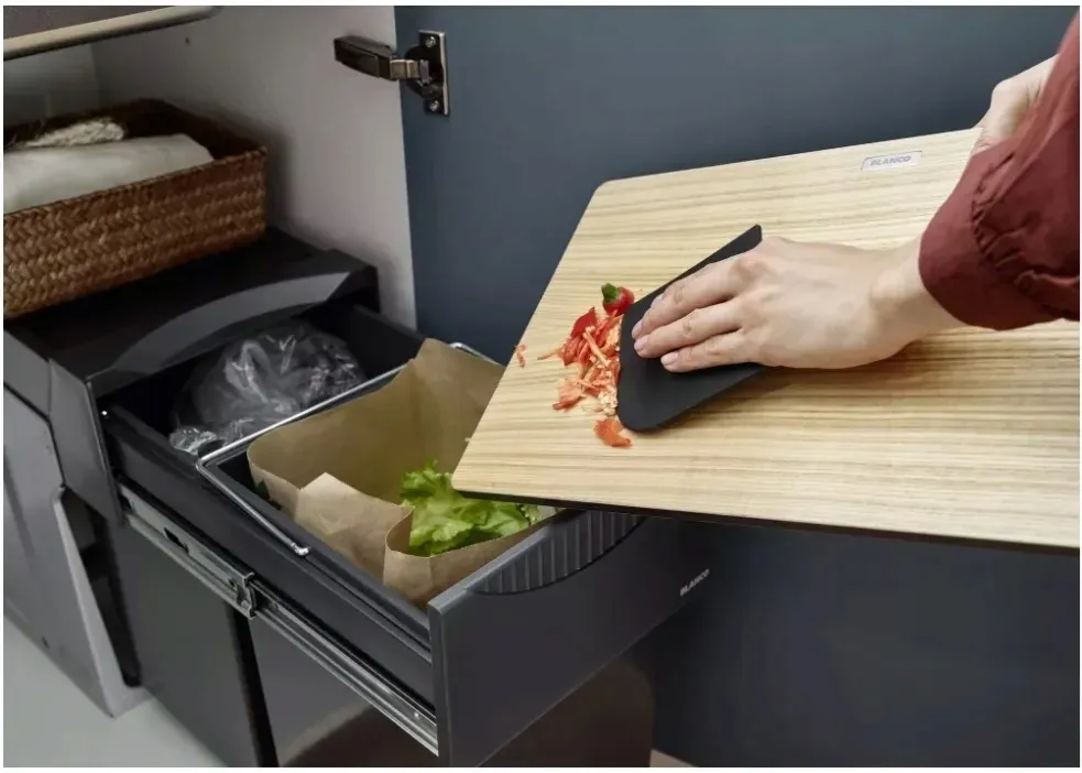 silikonowa-sciagaczka-do-wody-blanco