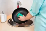 zmywak-vileda-pur-active-2-szt-cechy-dodatkowe-do-teflonu