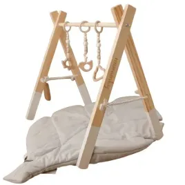 stojak-edukacyjny-gimnastyczny-baby-gym-drewniany-dla-niemowlat-bialy