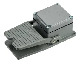 wylacznik-przycisk-nozny-pedal-metal-15a-p1bo