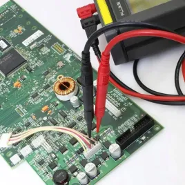 zestaw-pinow-testowych-z-gniazdem-4-mm-do-polaczenia-przewodu-pomiarowego