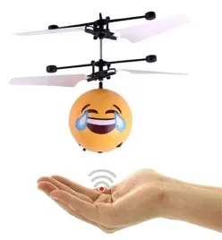 latajacy-helikopter-sterowany-reka-dlonia-kula-pilka-sterowana-zabawka-gra