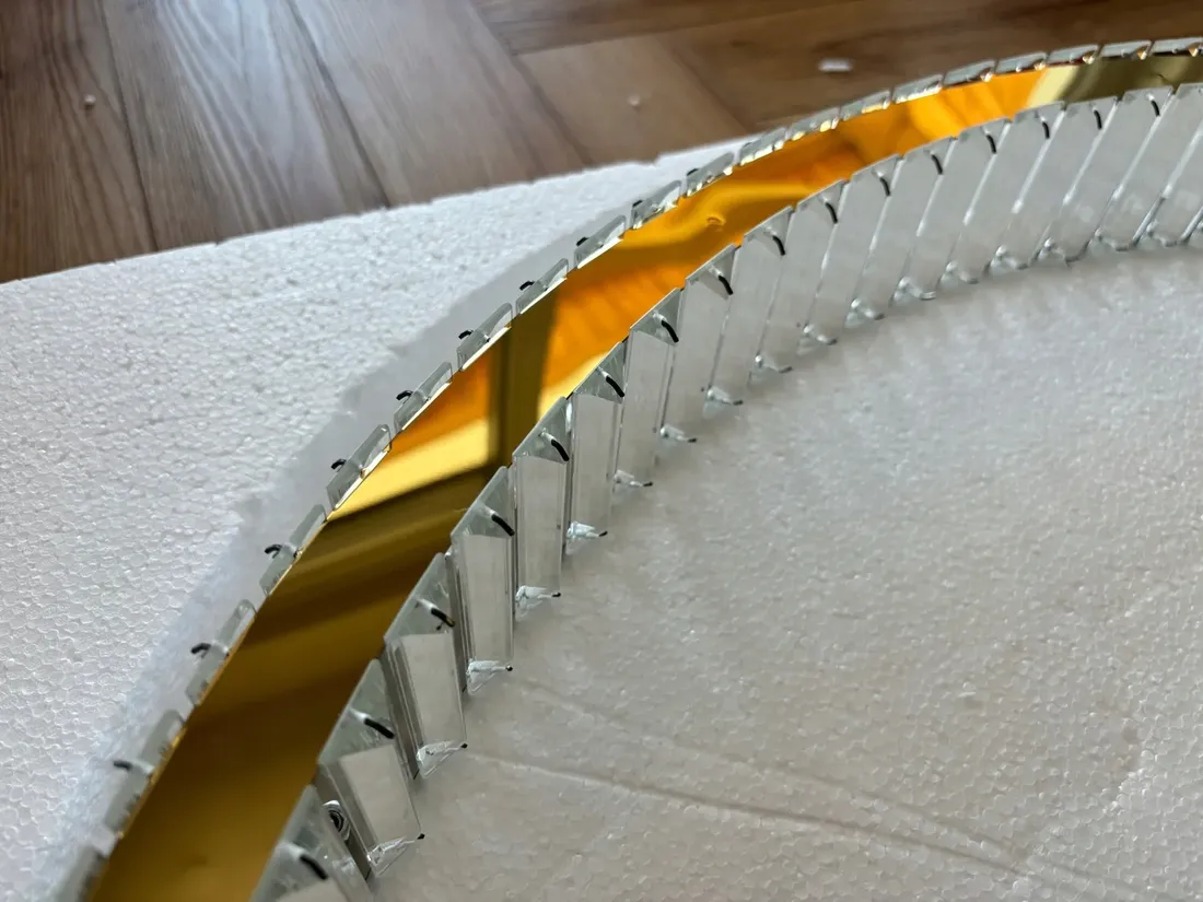 lampa-wiszaca-ringi-krysztalowa-zlota-100cm-60w-pilot-darmat-light