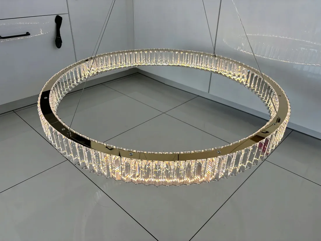 lampa-wiszaca-ringi-krysztalowa-zlota-100cm-60w-pilot-darmat-light