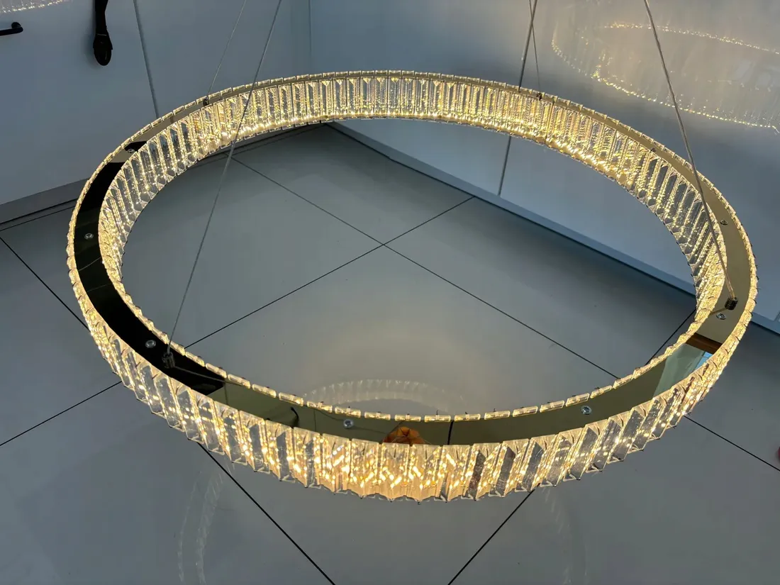 lampa-wiszaca-ringi-krysztalowa-zlota-100cm-60w-pilot-darmat-light