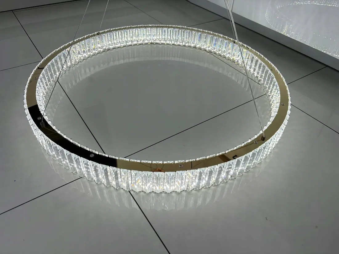 lampa-wiszaca-ringi-krysztalowa-zlota-100cm-60w-pilot-darmat-light