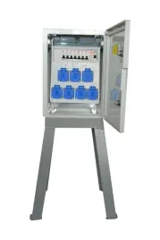 skrzynka-elektryczna-ip65-xc316wr-ze-stojakiem