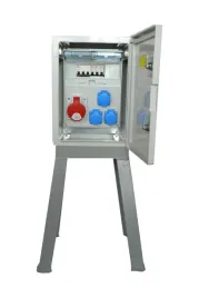 skrzynka-elektryczna-ip65-xc516w-ze-stojakiem-16a