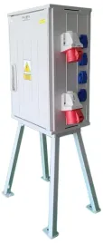 rozdzielnica-elektryczna-termoutwardzalna-na-stojaku-230v-16a-32a-t4wrs