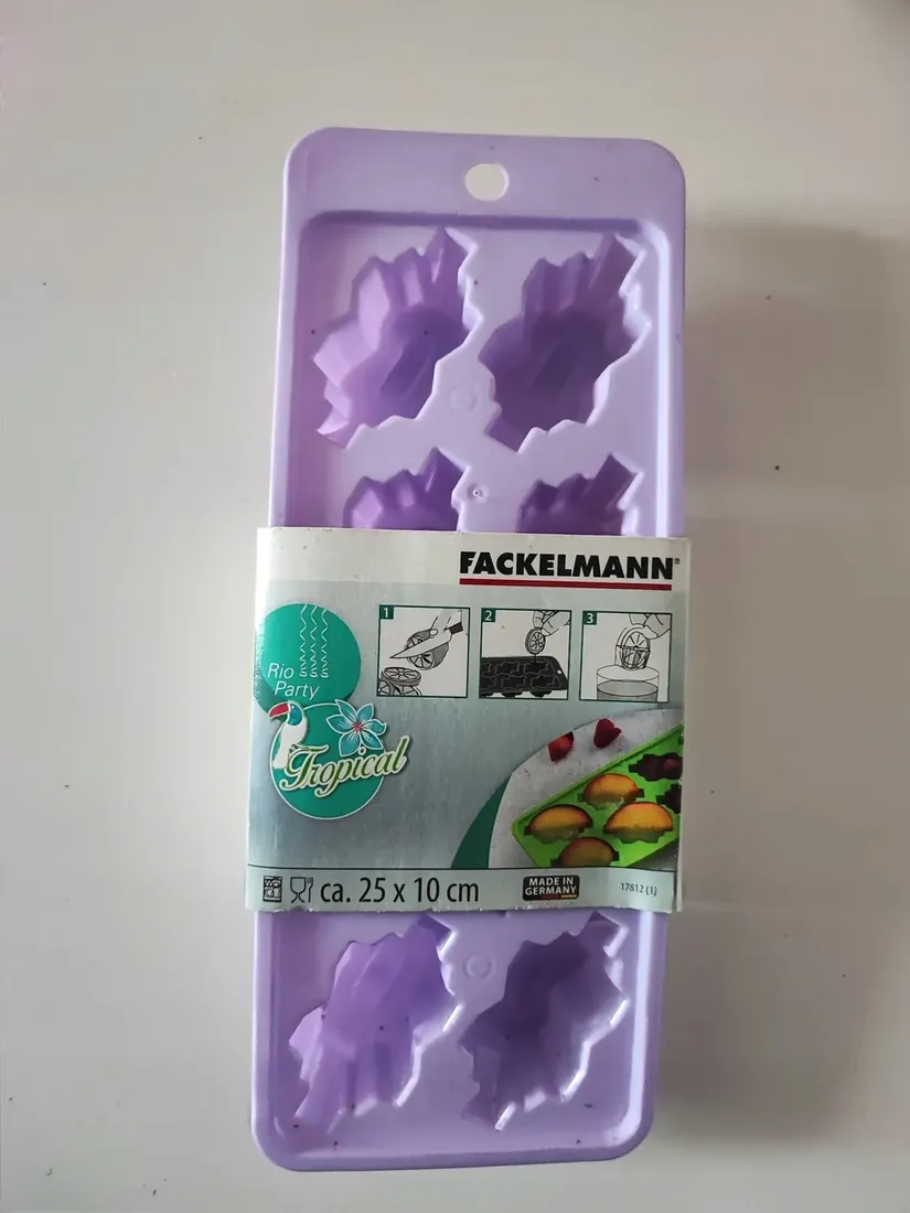 foremka-do-kostek-lodu-fackelmann