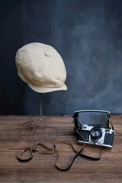 kaszkiet-sillar-khaki-wzor-dominujacy-bez-wzoru