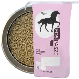 pasza-dla-koni-z-wolno-uwalniana-energia-fds-performance-light-cubes-20kg