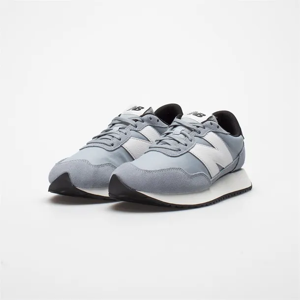 237-marka-new-balance