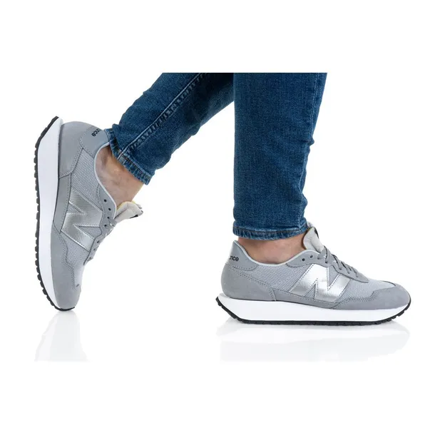 237-marka-new-balance