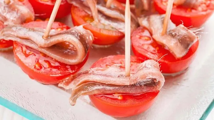 anchois-w-oleju-45g-helcom-nazwa-handlowa-anchois-w-oleju-slonecznikowym
