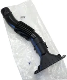 oe-rura-dolotowa-lapacz-powietrza-peugeot-308