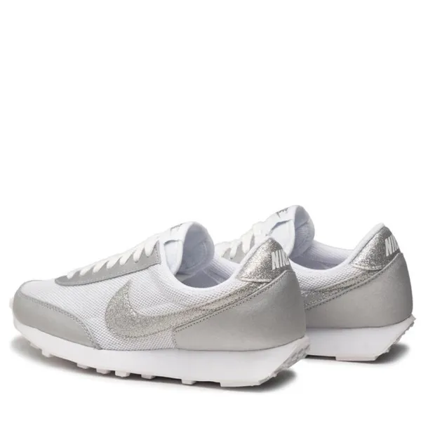 daybreak-marka-nike