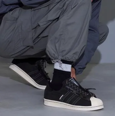 ss80s-nbhd-marka-adidas-kod-producenta-gx1400