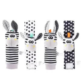 skarpetki-3d-opaski-na-raczki-grzechotki-4-sztuki