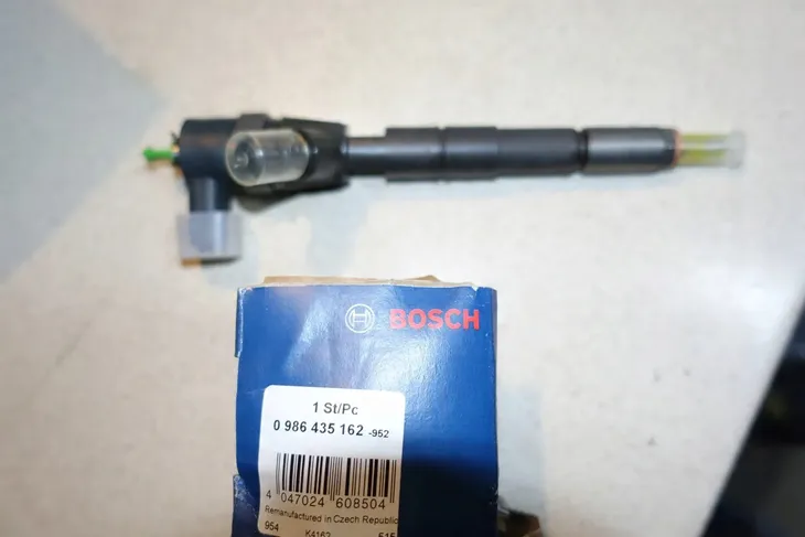 0-986-435-162-wtryskiwacz-bosch-numery-katalogowe-zamiennikow-bosch-0-986-435-162-metzger-0870060-rufre-r0445110213-rufre-rf-0445110213-rufre-rf-0986435162
