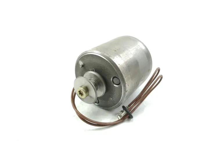 2-427-210-027-pompa-paliwa-bosch-producent-czesci-bosch