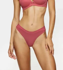 majtki-damskie-triumph-aura-spotlight-t-high-leg-string-42