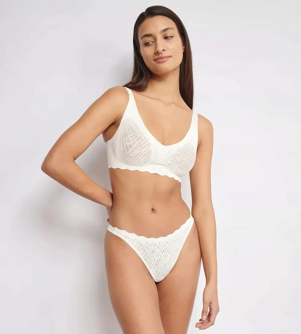 stringi-damskie-bezszwowe-sloggi-zero-feel-bliss-string-m-stan-nowy