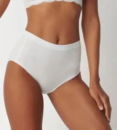 majtki-damskie-bezszwowe-triumph-smart-natural-maxi-ex-1