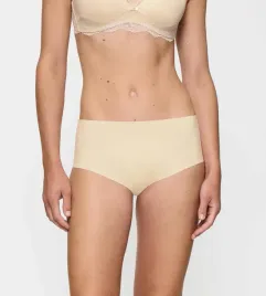 majtki-damskie-triumph-pretty-micro-maxi-m