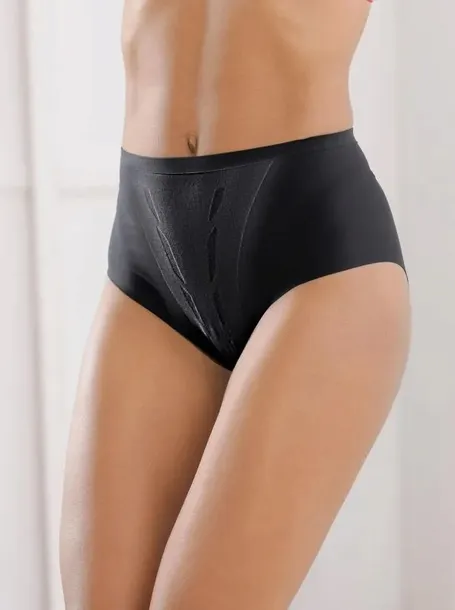 majtki-modelujace-triumph-triumph-shape-smart-maxi-m-wzor-dominujacy-bez-wzoru