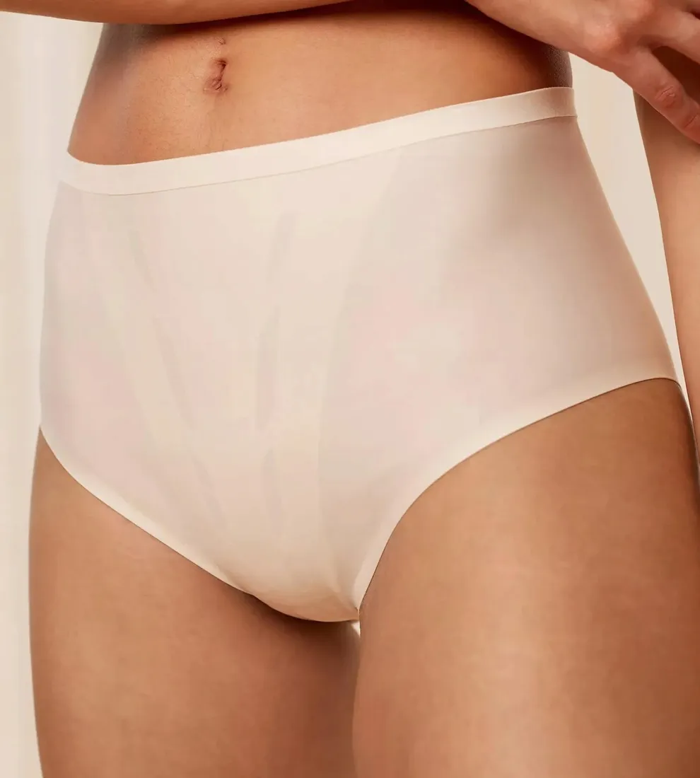 majtki-modelujace-triumph-triumph-shape-smart-maxi-m