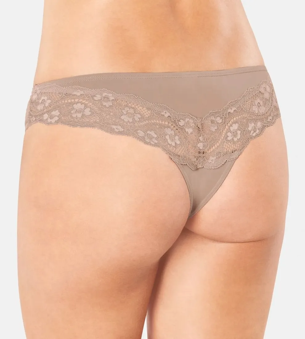 stringi-damskie-triumph-lovely-micro-brazilian-string-m