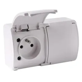 koala-gniazdo-podwojne-z-klapka-uziemieniem-natynkowe-ip44-biale-n-t