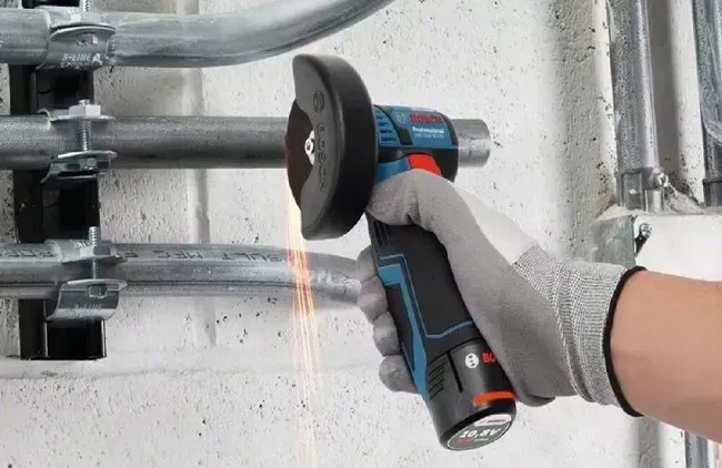 0-601-9f2-00b-szlifierki-bosch-system-mocowania-materialu-sciernego-mocowanie-na-zacisk