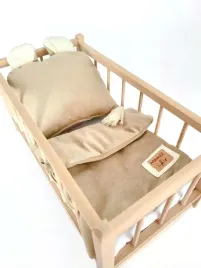 duza-kolyska-lozeczko-dla-lalek-z-piekna-poscielka