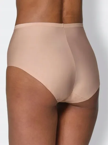 majtki-modelujace-triumph-triumph-shape-smart-maxi-m-model-maxi