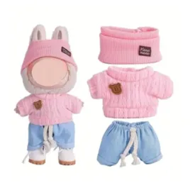 trzy-recznie-robione-zestawy-swetrow-dla-lalek-15-17-cm