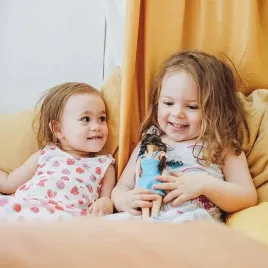 mix-ubranka-lalek-bizuteria-sukienki-buty-prezent-dla-dziewczynki-dziecka