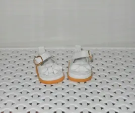 buciki-dla-lalki-paola-reina-32cm-z-kokardka