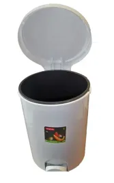 curver-kosz-na-smieci-z-pedalem-15l-bialy-173195