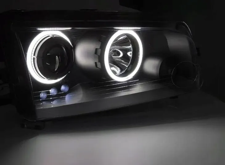 reflektory-dodge-charger-lx-06-10-ringi-black-producent-czesci-tuning-tec