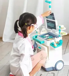 zestaw-lekarski-dla-dzieci-wozek-stacja-doktora-zabawa-w-lekarza-stetoskop