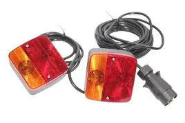 zestaw-lamp-na-tyl-przyczep-swiatla-tylne-wtyczka-7-pin-zarowki-przewod-4m