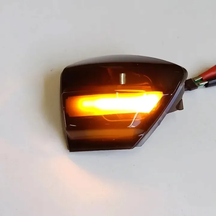 kierunkowskazy-led-ford-s-max-c-max-kuga-dynamiczne-dymione-lusterko