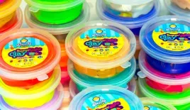 zestaw-magiczna-plastelina-masa-plastyczna-piankolina-24szt-walizka-akces