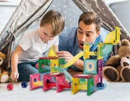 klocki-magnetyczne-konstrukcyjne-swiecacy-tor-kulkowy-zjezdzalnia-3d