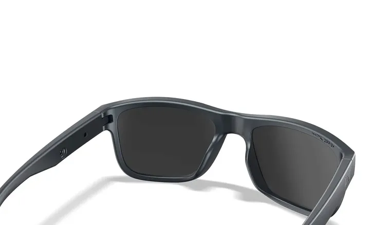 okulary-wiley-x-ovation-captivate-polarized-green-mirror-graphite-frame-model-ovation-blue-mirror-dark-grey-frame