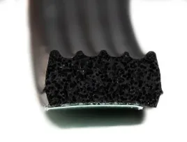 uszczelka-samoprzylepna-do-okien-drzwi-pcv-drewnianych-itd-czarna-e-10x5-mm